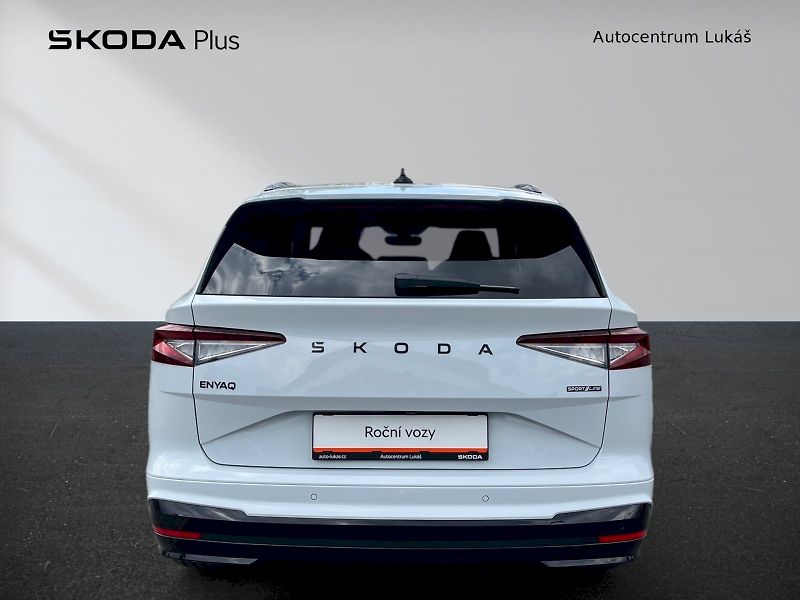 Škoda Enyaq (2026) Sportline 85 kWh 210 kW - fotka 10 z 35