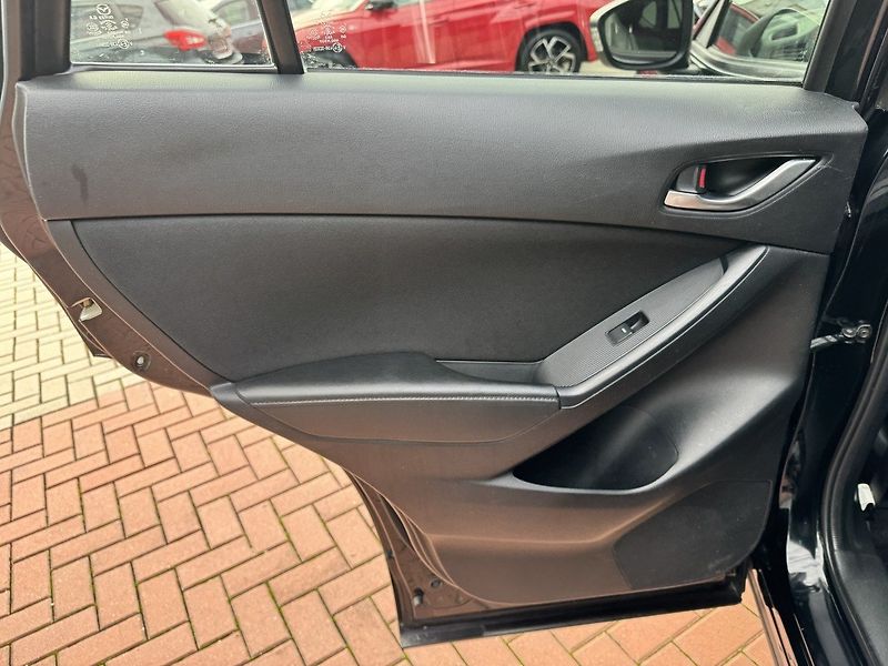Mazda CX-5 (2014) 2.0i G-165 Navi Digi Klima RVM - fotka 24 z 47