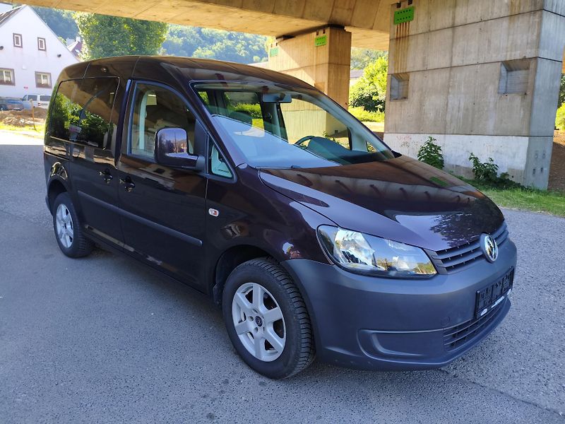 Volkswagen Caddy (2012) 1,2 TSI Trend 7 míst - fotka 4 z 30