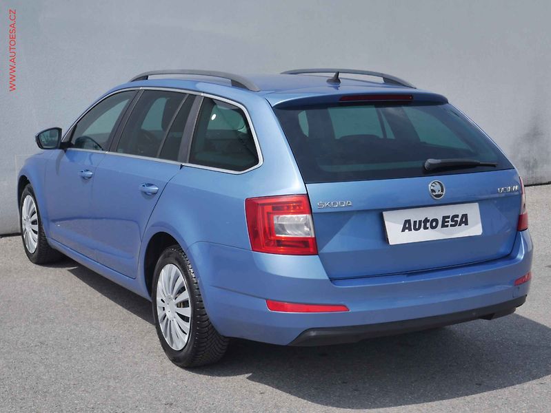 Škoda Octavia (2014) 2.0TDi, ČR, Style, DSG, navi - fotka 6 z 15