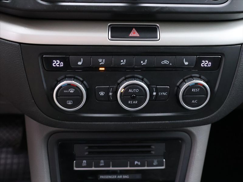 Seat Alhambra 2.0 TDI 103kW DSG Style Xenon - fotka 18 z 27