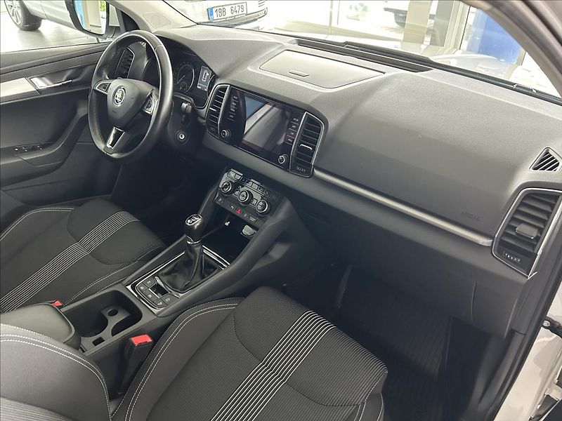 Škoda Karoq 2,0   TDI 110kW,4x4,TAŽNÉ,ČR - fotka 9 z 30