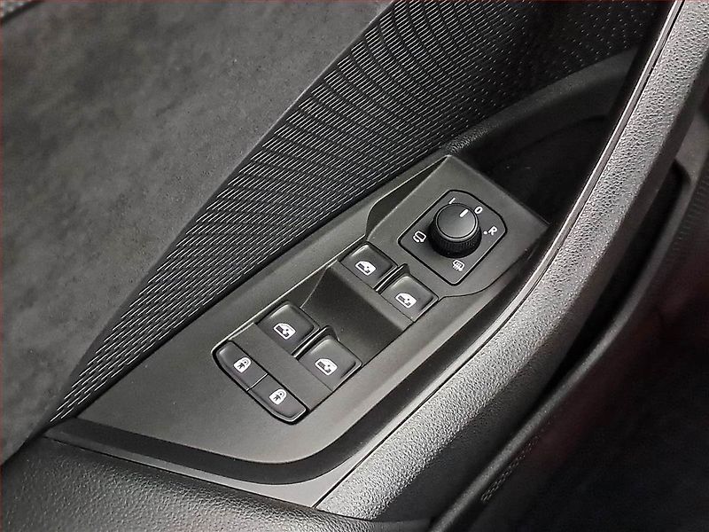 Škoda Octavia (2021) RS 2.0 TDI - fotka 21 z 22