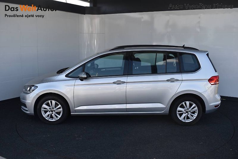 Volkswagen Touran (2021) 2.0TDI 110kW DSG, tažné - fotka 3 z 21