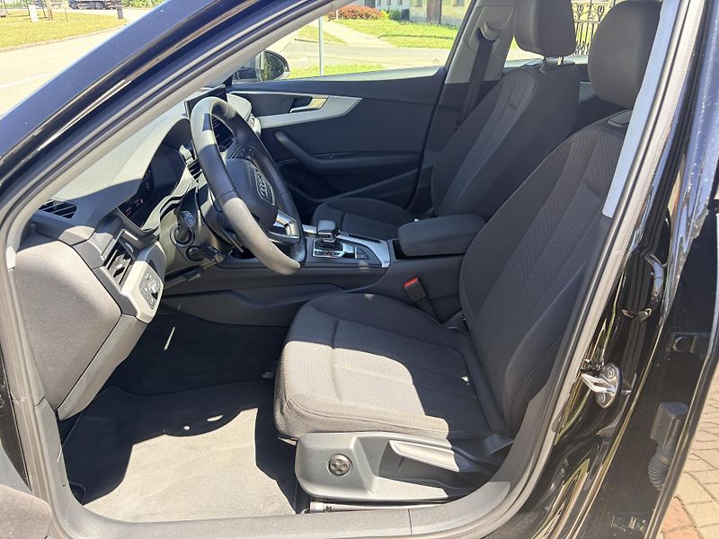 Audi A4 Avant 2.0TDI DSG QUATTRO REZERVACE - fotka 12 z 56