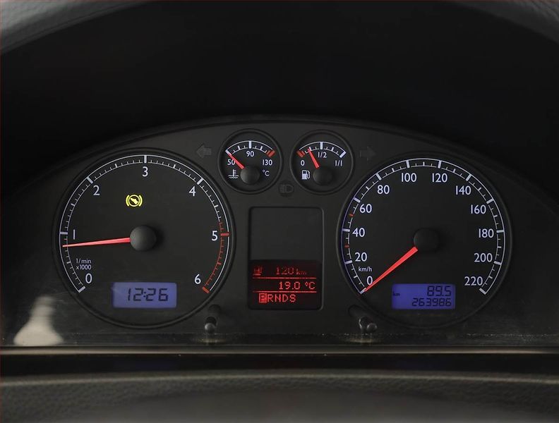 Volkswagen Multivan (2005) Comfortline 2.5 TDI - fotka 8 z 13