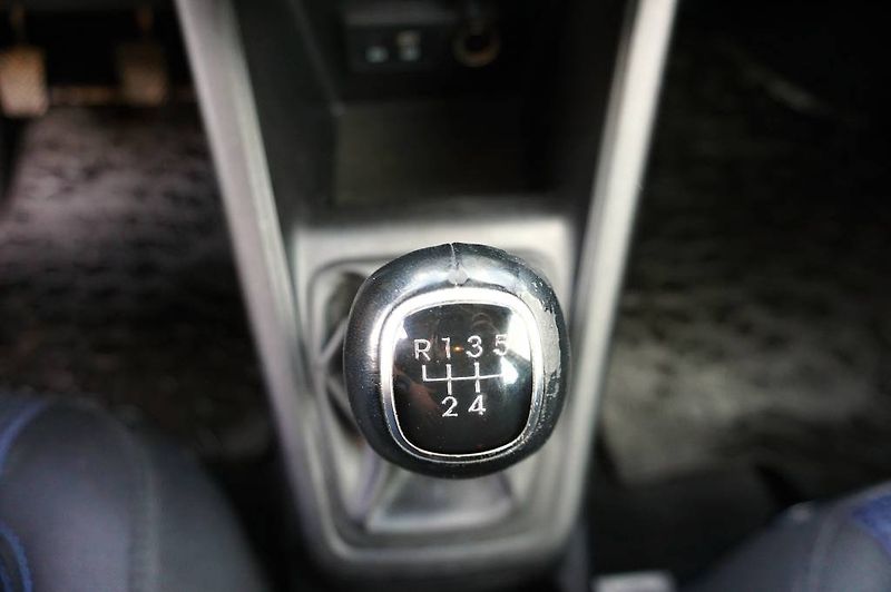 Hyundai ix20 (2017) ESSENTIAL 1,4 CVVT 66 kW - fotka 28 z 35