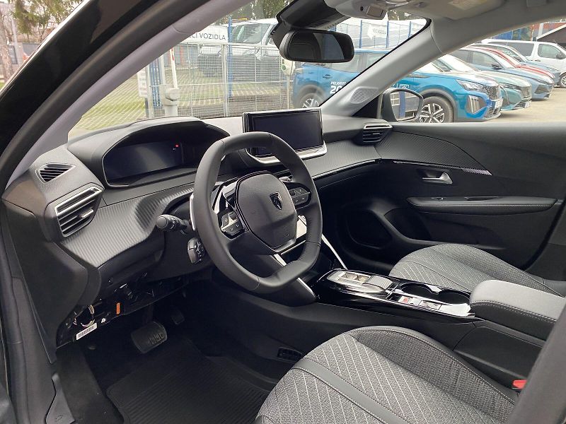 Peugeot 208 (2025) ALLURE Hybrid 100 e-DCS6 - fotka 11 z 21