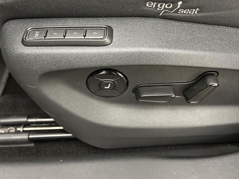 Škoda Kodiaq 2.0 TDI 4x4 Exclusive Selectio - fotka 16 z 23