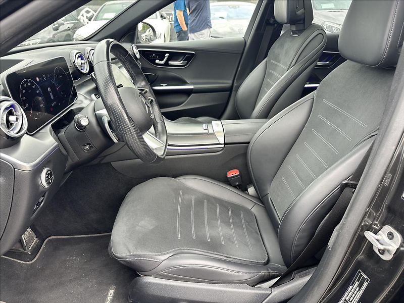 Mercedes-Benz Třídy C C 220d 4MATIC AMG linie - fotka 10 z 13