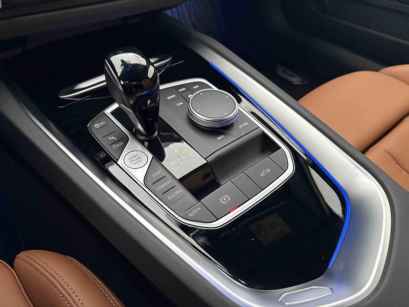 BMW Z4 (2026) M40i + Pakety - fotka 21 z 29