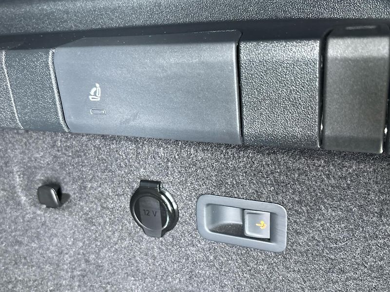 Škoda Kodiaq Selection 4x4 DSG - fotka 31 z 31