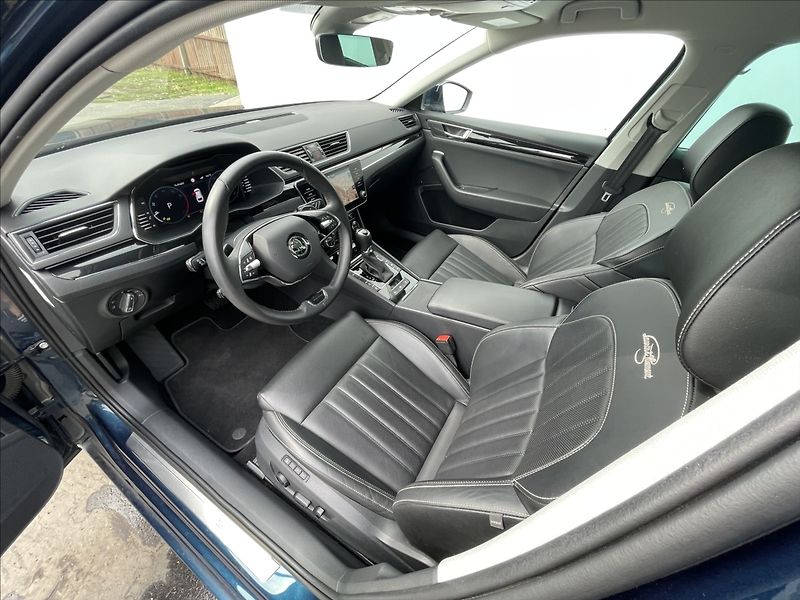 Škoda Superb 1,5 TSI DSG Combi L&K DCC+ACC - fotka 5 z 23