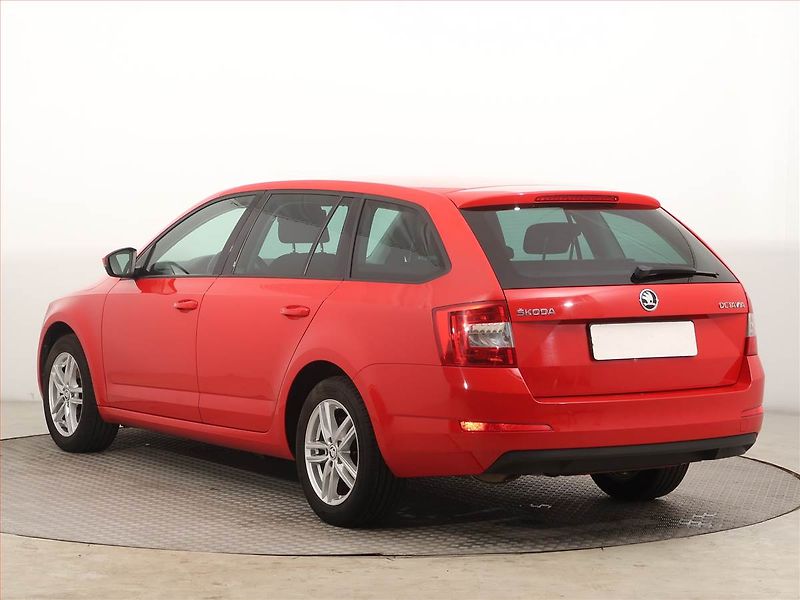 Škoda Octavia (2015) 2.0 TDI, Tempomat - fotka 4 z 14