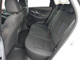 Hyundai i30 (2018) 1.4T-GDi, 2.maj,ČR, AC, park - náhled 10