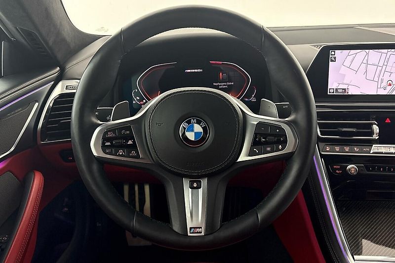 BMW Řada 8 M850i xDrive - fotka 8 z 17