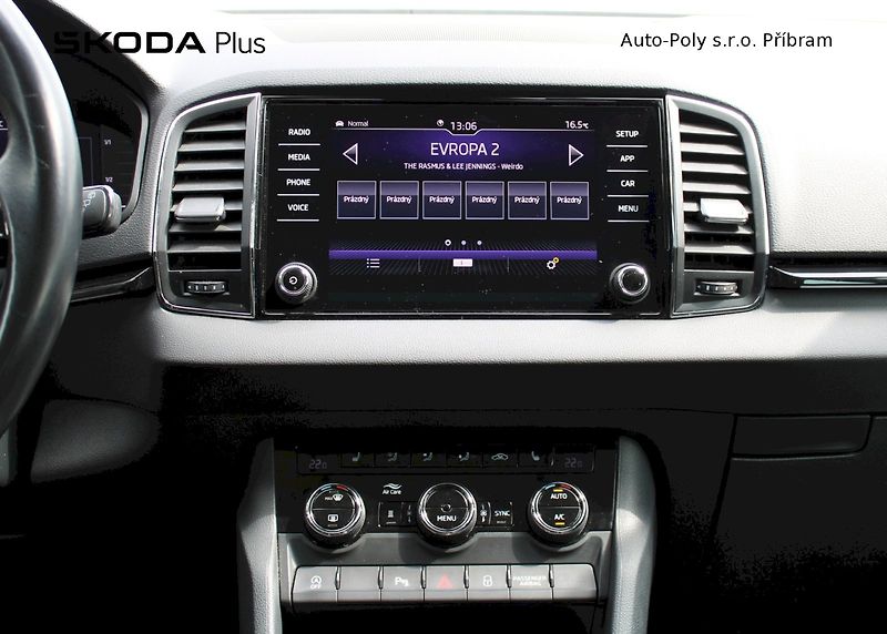Škoda Karoq (2019) Scout 2.0TDI / 140kW 4x4 7°DSG - fotka 14 z 24