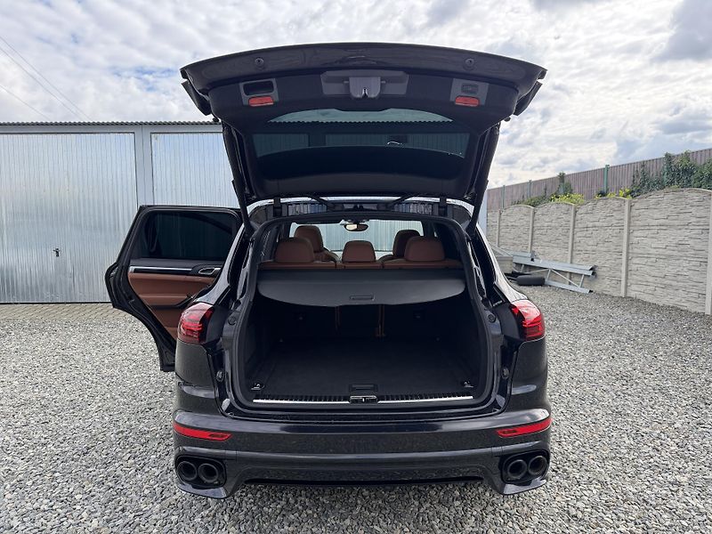 Porsche Cayenne 3.0TDI V6 265PS 4x4 GTS PAKET! - fotka 104 z 159