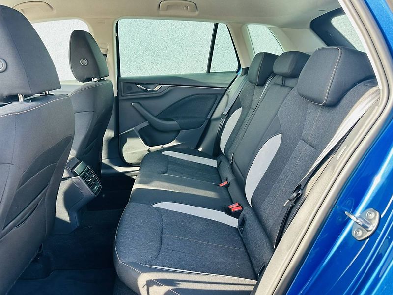 Škoda Kamiq Top Selection 1,0 TSI 85kW MT6 - fotka 7 z 29
