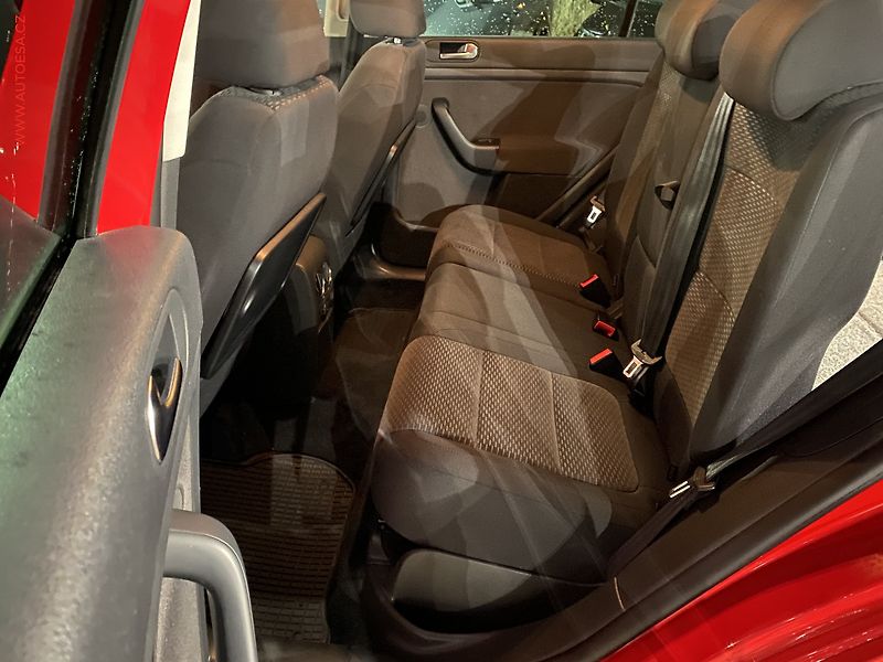 Volkswagen Golf Plus (2010) 2.0 TDi, Comfortline, DSG - fotka 10 z 18