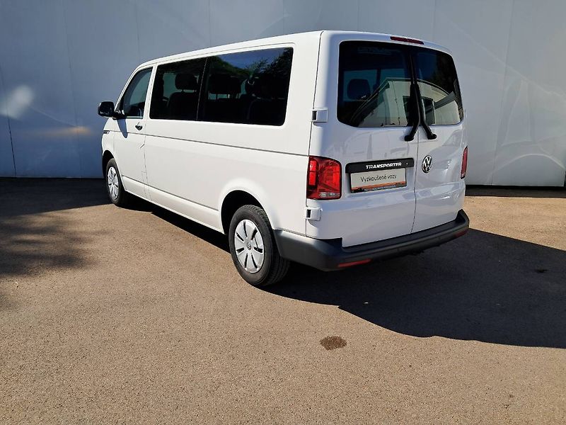 Volkswagen Transporter (2023) 6.1 Kombi 2.0 TDI TDI / 110 KW - fotka 20 z 22
