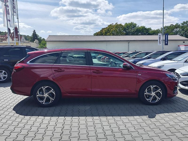 Hyundai i30 1.5 T-GDI/117kW Smart - fotka 4 z 31