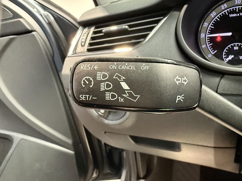 Škoda Octavia 2.0 TDI 110kW DSG Style Combi - fotka 9 z 12