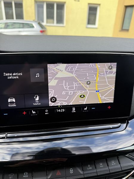 Škoda Octavia (2021) 1.4TSI iV 150 kW DSG Style DCC - fotka 17 z 18