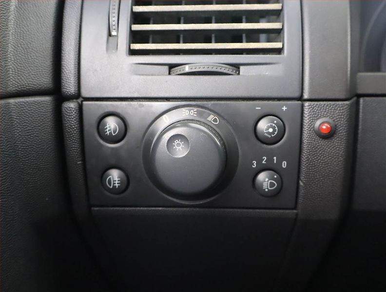 Opel Meriva (2005) 1.4 16V Twinport, Klima - fotka 18 z 18