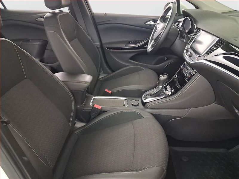 Opel Astra (2018) Innovation 1.6 CDTI, Automat - fotka 9 z 16