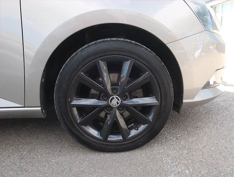 Škoda Fabia (2016) Ambition 1.2 TSI, Serv.kniha - fotka 14 z 16