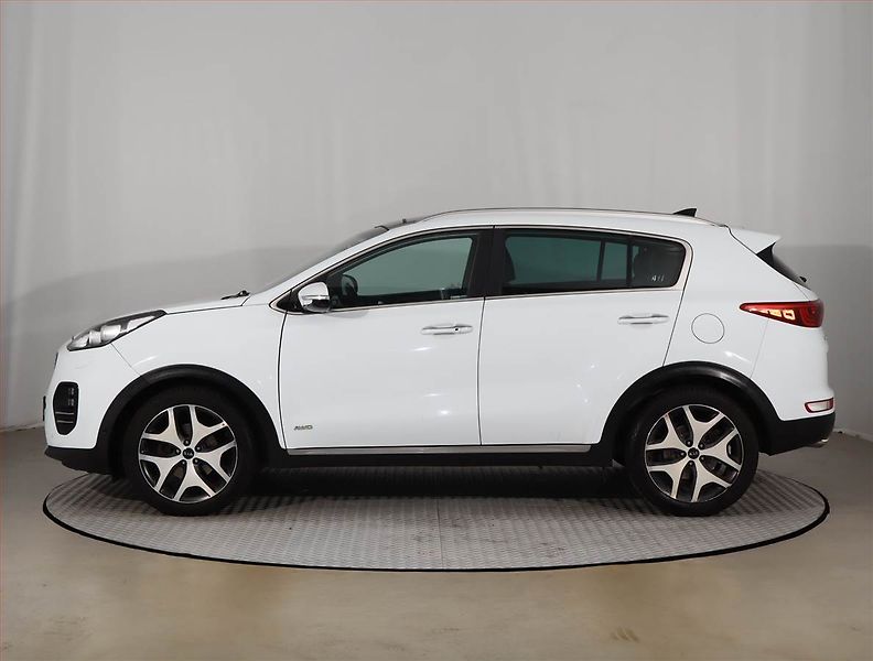 Kia Sportage (2018) 1.6 T-GDI, 4X4, Automat, Kůže - fotka 3 z 29
