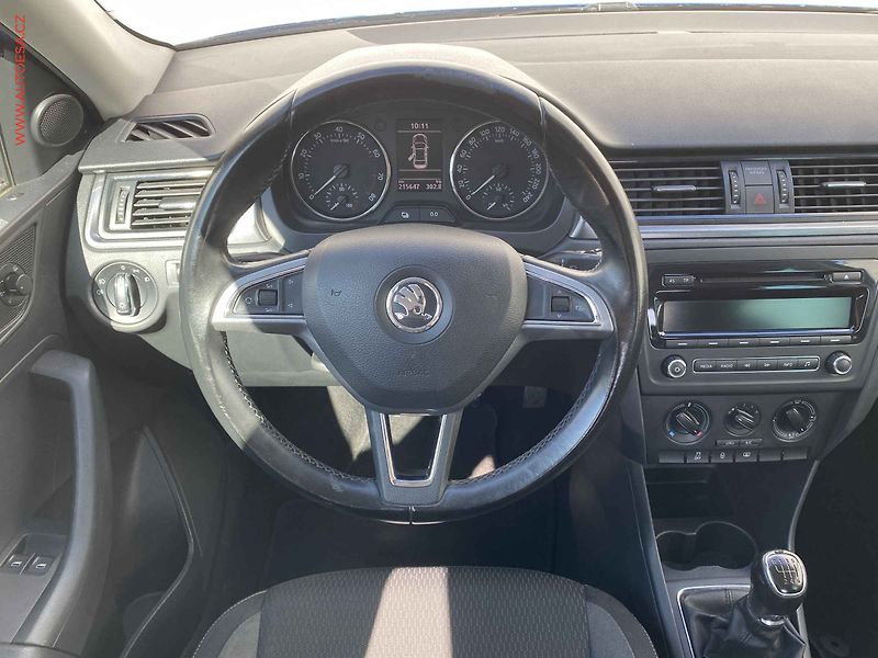 Škoda Rapid (2015) 1.2TSi, ČR, Ambition - fotka 11 z 15