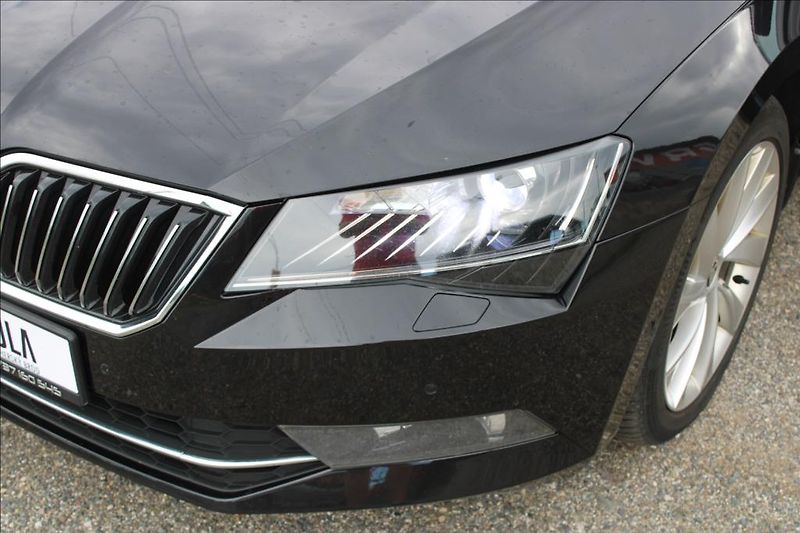 Škoda Superb 2,0 TDi  L&K, 140KW, DSG, ČR - fotka 38 z 46