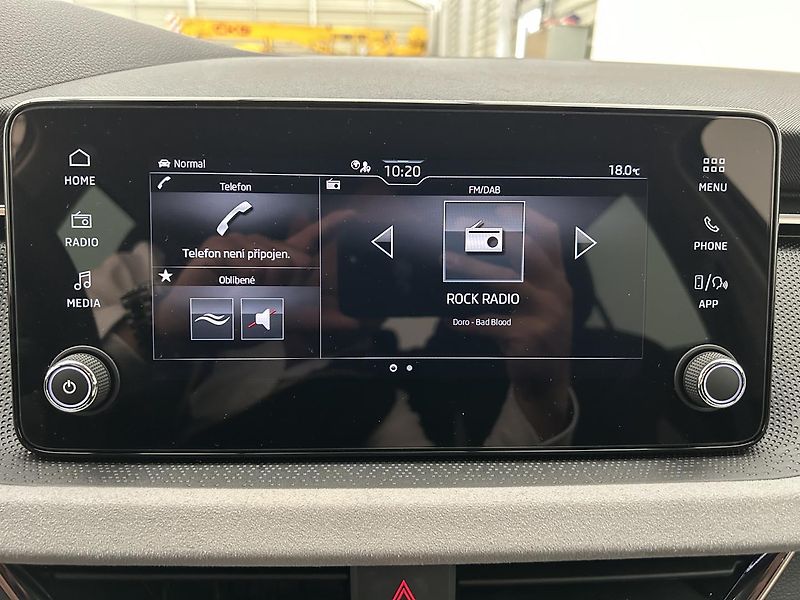 Škoda Kamiq 1.0 TS Top selection - fotka 12 z 23
