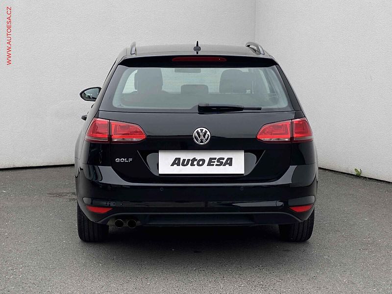 Volkswagen Golf (2013) 2.0 TDi, Comfortline, DSG - fotka 5 z 18