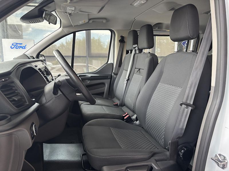 Ford Transit Custom Trend 320 L2 2.0 EB 130k KV - fotka 14 z 15