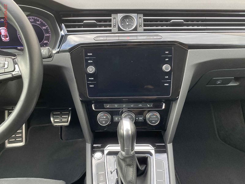 Volkswagen Arteon (2018) 2.0TDi, ČR, Elegance, DSG - fotka 12 z 19