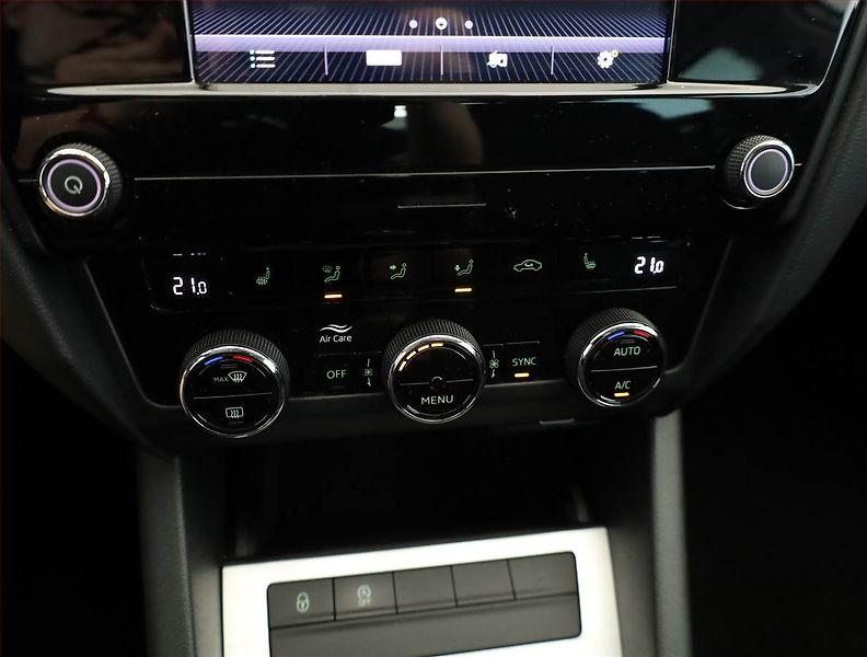 Škoda Octavia (2019) Ambition 1.6 TDI, Serv.kniha - fotka 9 z 19