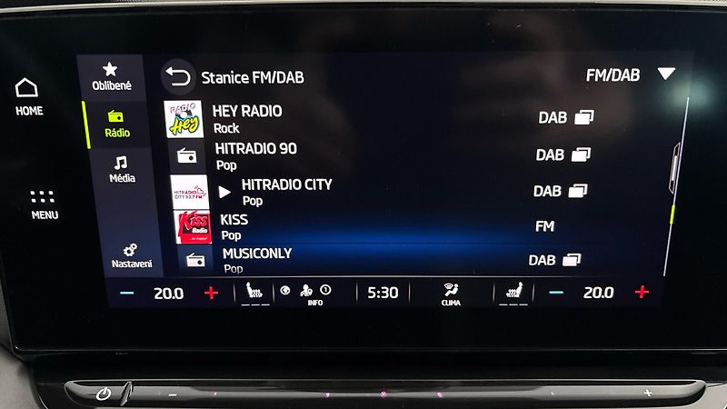 Škoda Octavia 2.0 TDI DSG Ambition Combi - fotka 11 z 24