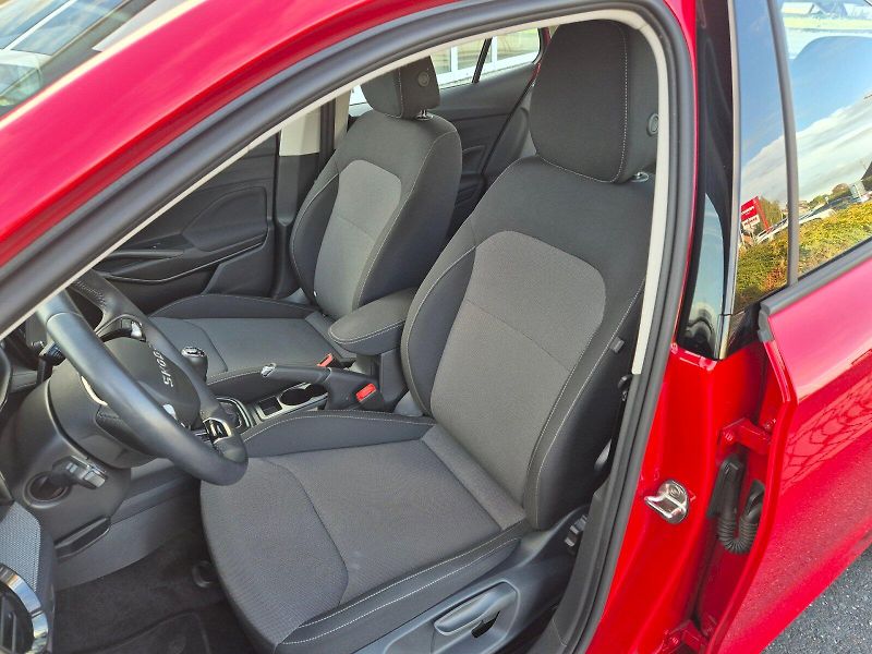 Škoda Fabia (2025) Selection 1.0MPi 59kW 5°manuál - fotka 11 z 25