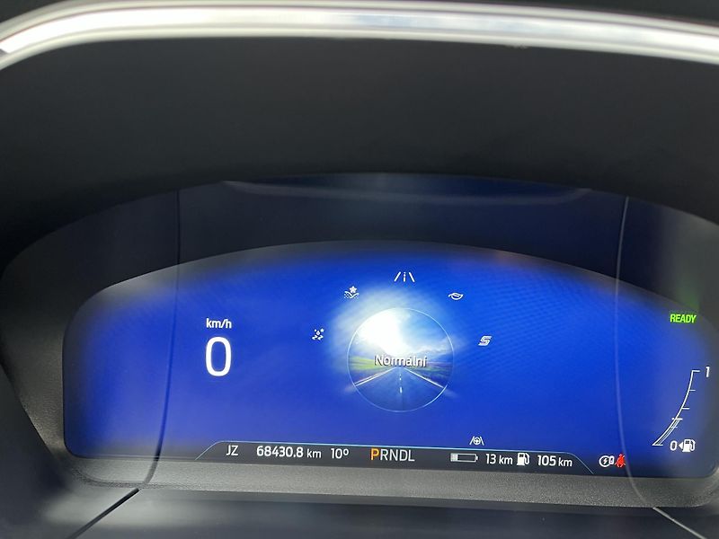 Ford Kuga (2023) 2.5 Plug-in Hybrid, ST-Line  - fotka 36 z 44