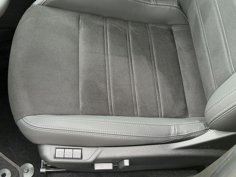 Fiat 600 (2026) Sport 1,2 T - 6 MT - fotka 13 z 20