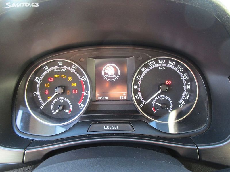 Škoda Fabia 1,0 TSI-70KW-STK ČR+NOVÝ OLEJ - fotka 16 z 23