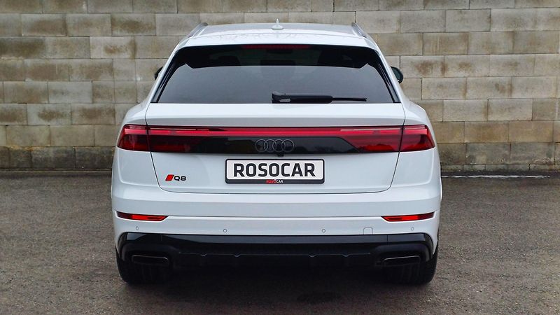 Audi Q8 S-LINE 210kW-WEBASTO-ČR-DPH- - fotka 6 z 25