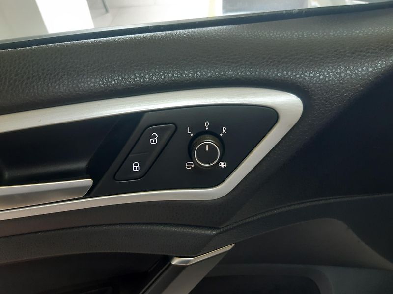 Volkswagen Golf 1.4 TSI DIGIKLIMA NAVI TEMPOM. - fotka 20 z 27