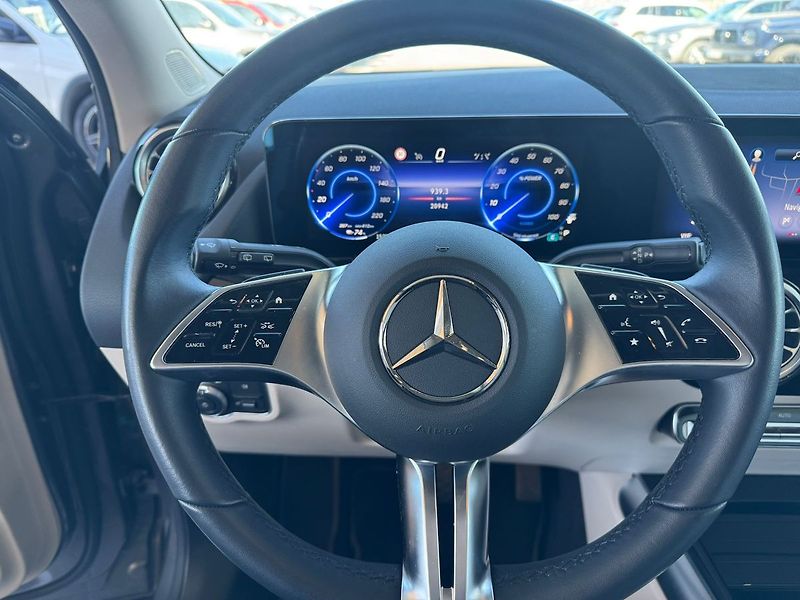 Mercedes-Benz EQA 250+ - fotka 14 z 20