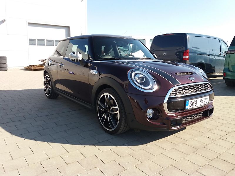 Mini Cooper S 2.0i,141kW,1.MAJ-ČR!17.Tis-km! - fotka 3 z 29