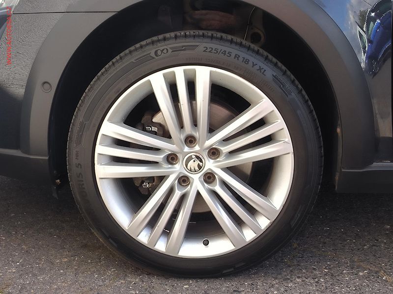 Škoda Octavia (2015) 2.0 TDi 4x4, Scout, DSG - fotka 27 z 28