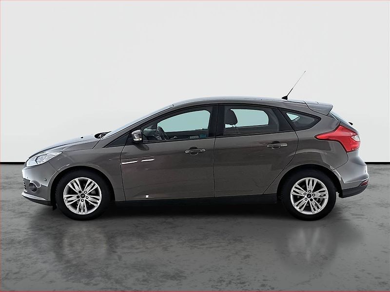 Ford Focus (2012) 1.6 TDCi, po STK, Tažné - fotka 3 z 18